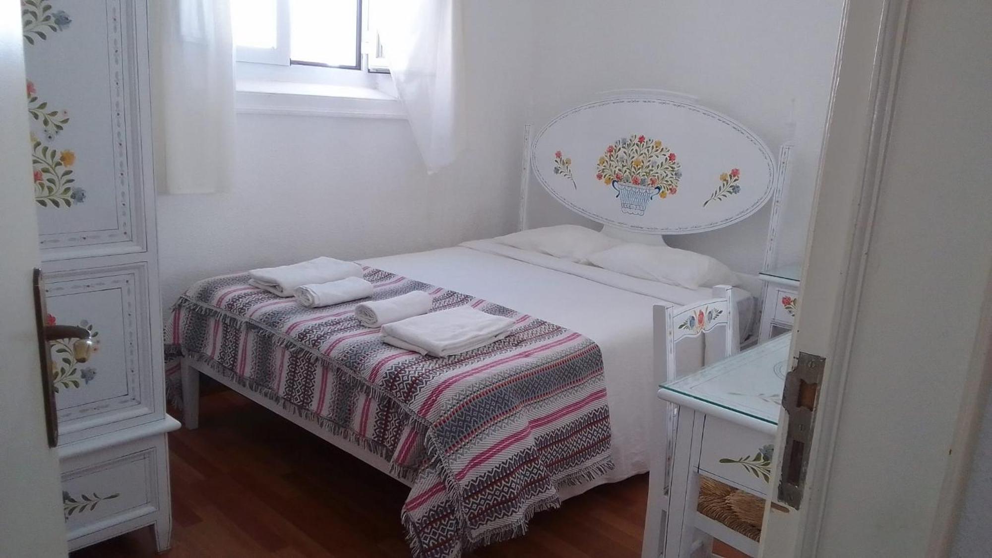 Mont' Sobro Hostel เอโวรา ภายนอก รูปภาพ